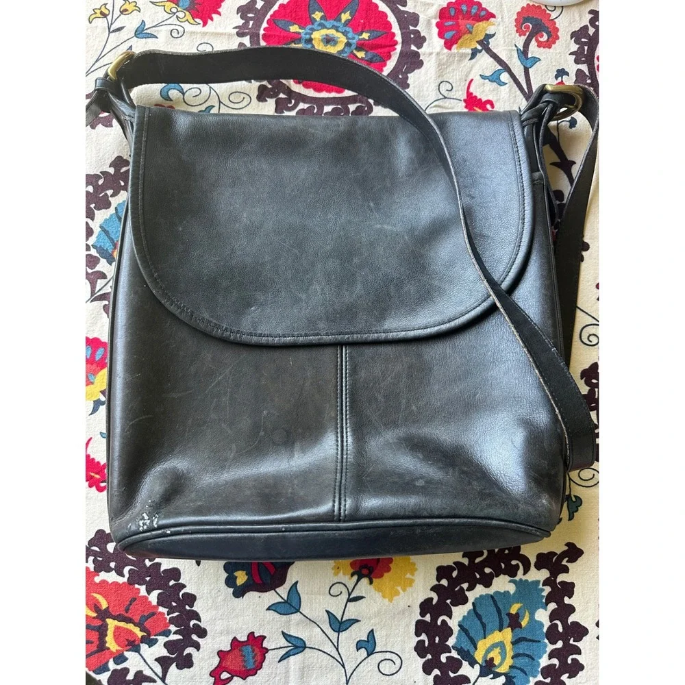 Vintage Coach Black‎ Leather Messenger Bag Crossbody USA Made 0239 232